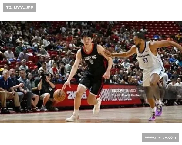杨瀚森NBA夏季联赛表现抢眼 篮板数据位列新秀榜第三 杨瀚森NBA夏季联赛表现抢眼 篮板数据位列新秀榜第三