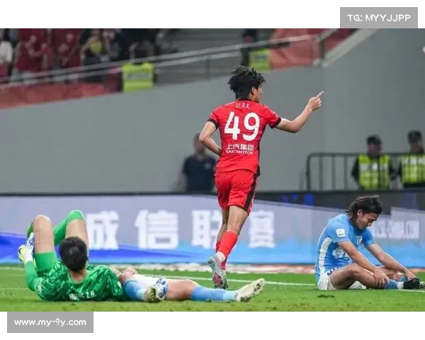 上海海港小将李新翔临危救主，传射建功抢回关键一分